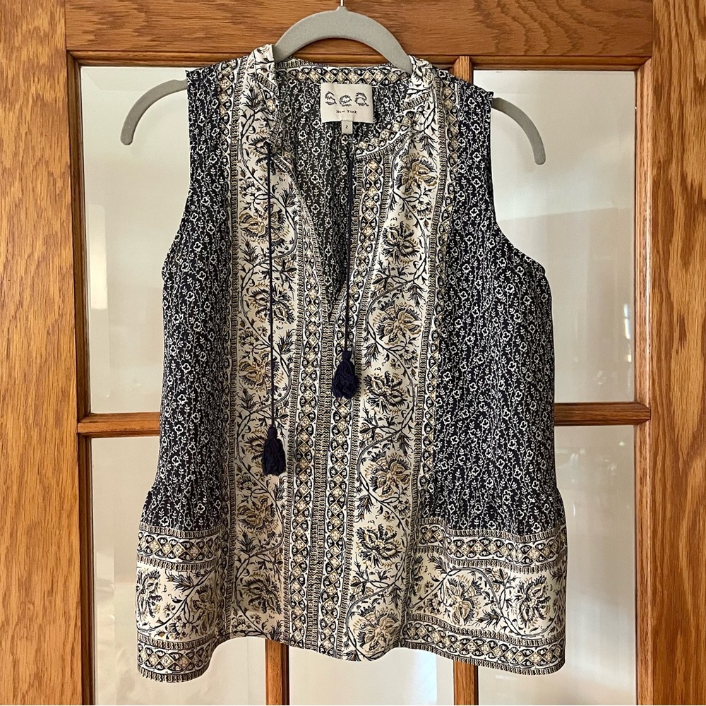 Sea New York Sleeveless Silk Paisley Blouse in Navy and white size 2 US